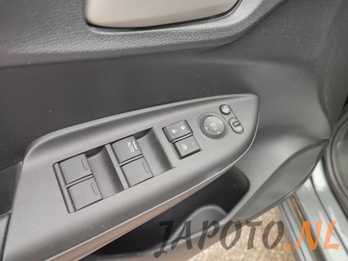 Honda Jazz 1.5 VTEC 16V Samochód złomowany (2018, Szary)