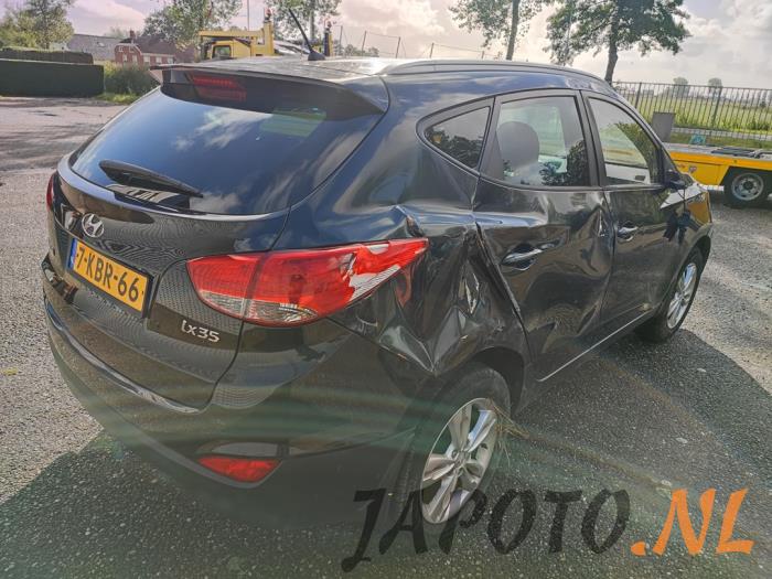Hyundai iX35 1.6 GDI 16V Épave (2010, Noir)