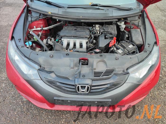 Honda Civic 1.4i VTEC 16V Salvage vehicle (2013, Red)