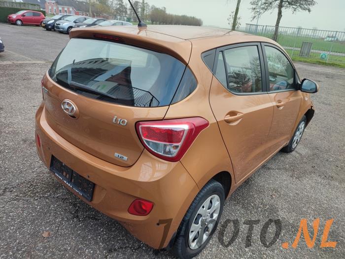 Hyundai i10 1.2 16V Épave (2016, Orange)