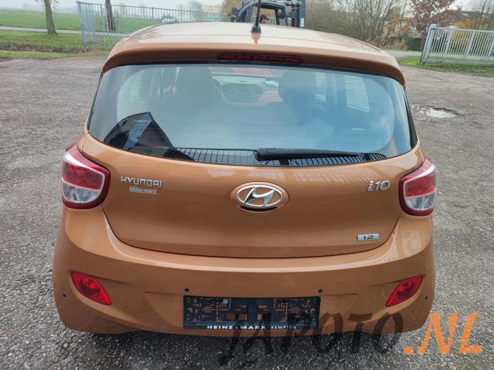 Hyundai i10 1.2 16V Épave (2016, Orange)