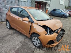 Hyundai i10 1.2 16V Épave (2016, Orange)