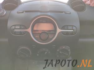 Mazda 2 1.3 16V S-VT Samochód złomowany (2010, Zielony)
