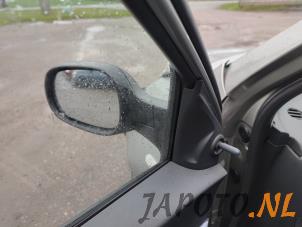 Nissan Micra 1.2 16V Samochód złomowany (2007, Szary)