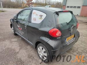 Toyota Aygo 1.0 12V VVT-i Épave (2007, Noir)