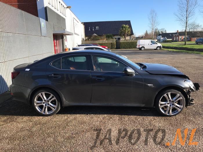 Lexus IS 250 2.5 V6 24V Épave (2007, Gris)