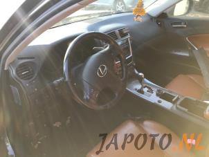 Lexus IS 250 2.5 V6 24V Épave (2007, Gris)