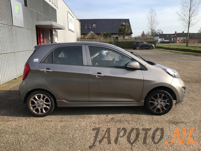 Kia Picanto 1.0 12V Skrotfordon (2011, GRIJS)