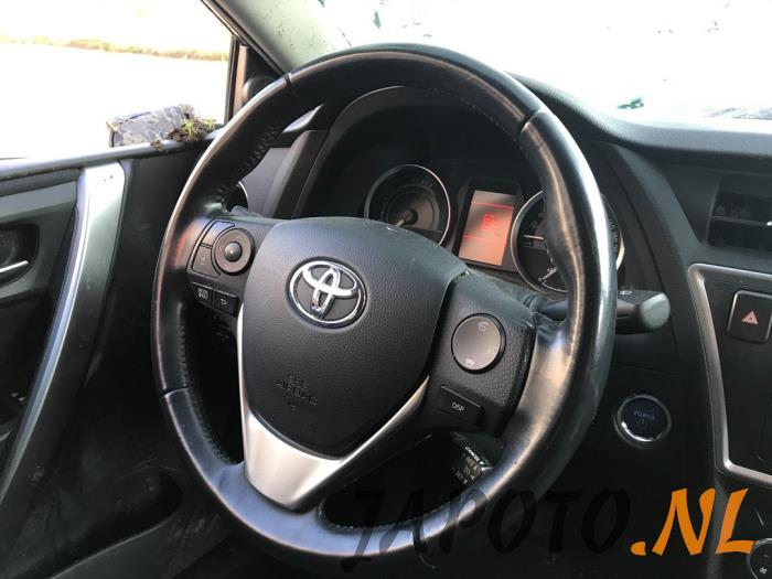 Toyota Auris 1.8 16V Hybrid Épave (2015, Bleu)