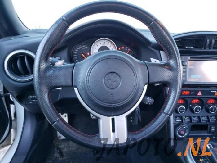Toyota GT 86 2.0 16V Épave (2014, Blanc)