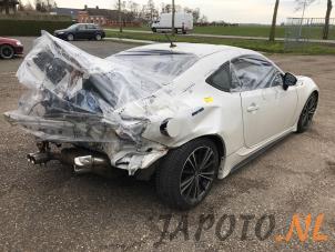 Toyota GT 86 2.0 16V Épave (2014, Blanc)
