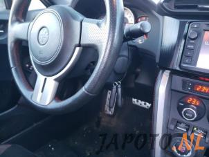 Toyota GT 86 2.0 16V Épave (2014, Blanc)