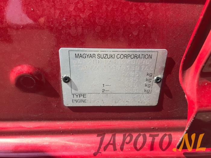 Suzuki Swift 1.3 VVT 16V Schrottauto (2006, Rot)