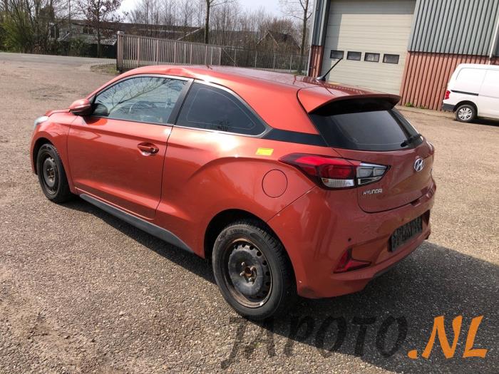 Hyundai I20 15- Salvage vehicle (2018, Orange)