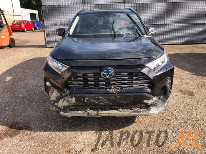 Toyota RAV4 2.5 Hybrid 16V AWD Vehículo de desguace (2019, Negro)