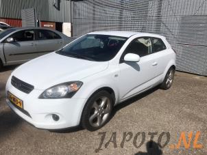 Kia Pro cee'd 1.4 CVVT 16V Épave (2010, Blanc)