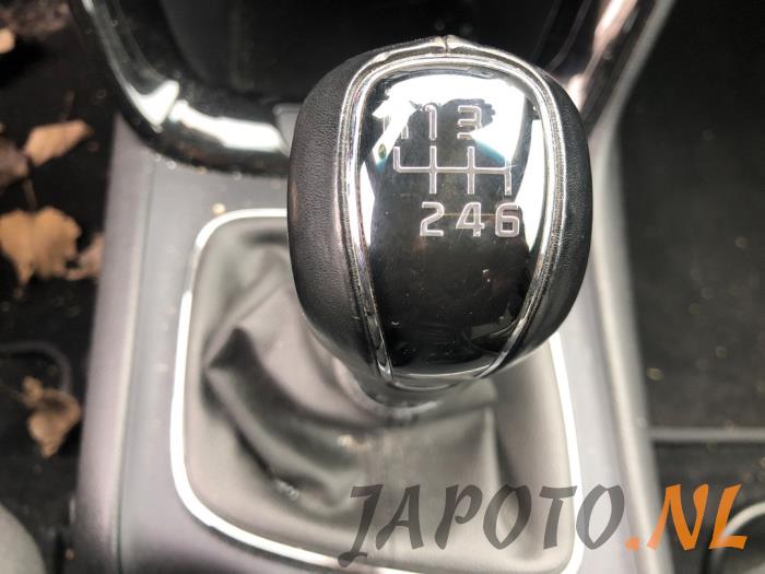 Kia Cee'd Sportswagon 1.6 GDI 16V Salvage vehicle (2015, Metallic, Black)