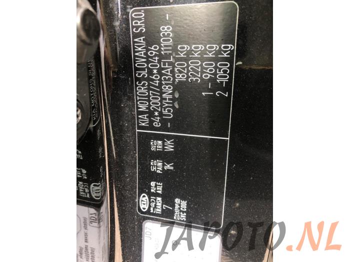 Kia Cee'd Sportswagon 1.6 GDI 16V Salvage vehicle (2015, Metallic, Black)