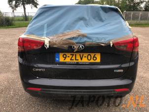 Kia Cee'd Sportswagon 1.6 GDI 16V Samochód złomowany (2015, Metalik, Czarny)