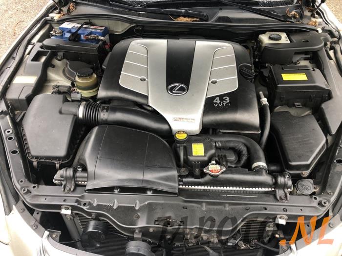 Lexus SC 430 4.3i 32V VVT-i Épave (2002, Gris)