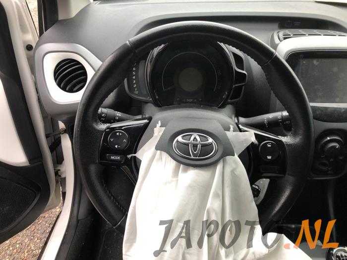 Toyota Aygo 1.0 12V VVT-i Vehículo de desguace (2018, Blanco)