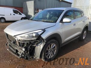 Hyundai Tucson 1.7 CRDi 16V 2WD Épave (2016, Gris)