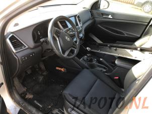 Hyundai Tucson 1.7 CRDi 16V 2WD Épave (2016, Gris)