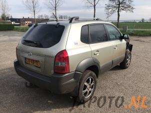 Hyundai Tucson 2.0 16V CVVT 4x2 Épave (2007, Gris)