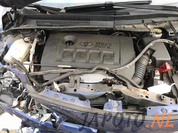 Toyota Avensis Wagon 1.8 16V VVT-i Salvage vehicle (2018, Metallic, Blue)