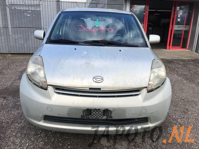 Daihatsu Sirion 2 1.3 16V DVVT Épave (2005, Beige)