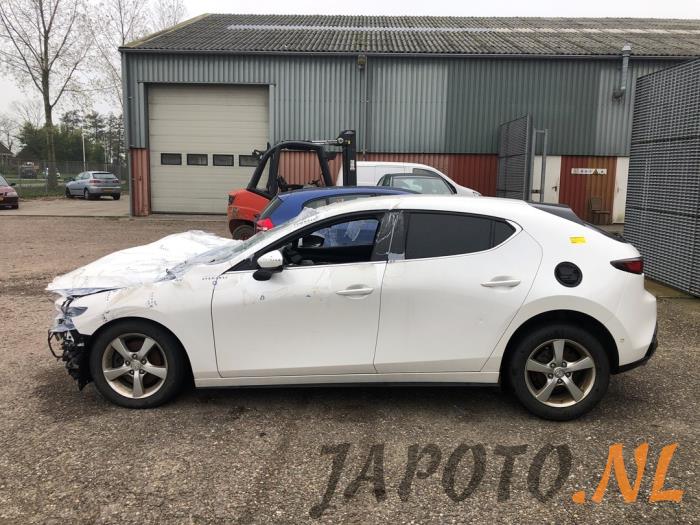 Mazda 3 Sport 2.0 SkyActiv-X M Hybrid 16V Vehículo de desguace (2020, Blanco)