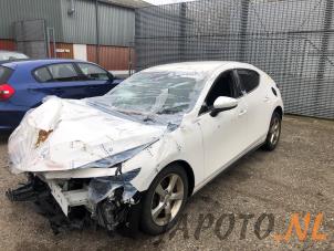 Mazda 3 Sport 2.0 SkyActiv-X M Hybrid 16V Vehículo de desguace (2020, Blanco)