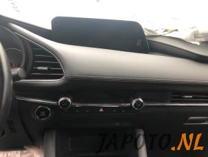 Mazda 3 Sport 2.0 SkyActiv-X M Hybrid 16V Vehículo de desguace (2020, Blanco)
