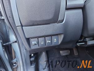 Honda Jazz 1.3 -i-VTEC 16V Épave (2017, Gris)