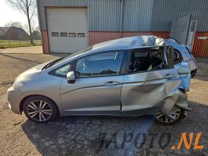 Honda Jazz 1.3 -i-VTEC 16V Épave (2017, Gris)