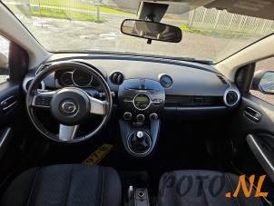 Mazda 2 1.3 16V S-VT High Power Samochód złomowany (2009, Czarny)