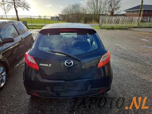 Mazda 2 1.3 16V S-VT High Power Samochód złomowany (2009, Czarny)