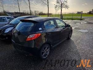 Mazda 2 1.3 16V S-VT High Power Samochód złomowany (2009, Czarny)