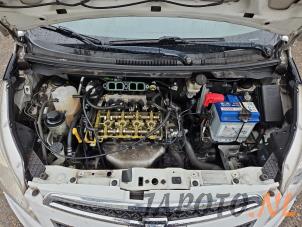 Chevrolet Spark 1.0 16V Bifuel Épave (2011, Blanc)