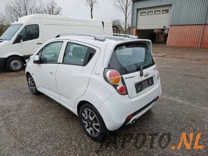 Chevrolet Spark 1.0 16V Bifuel Épave (2011, Blanc)