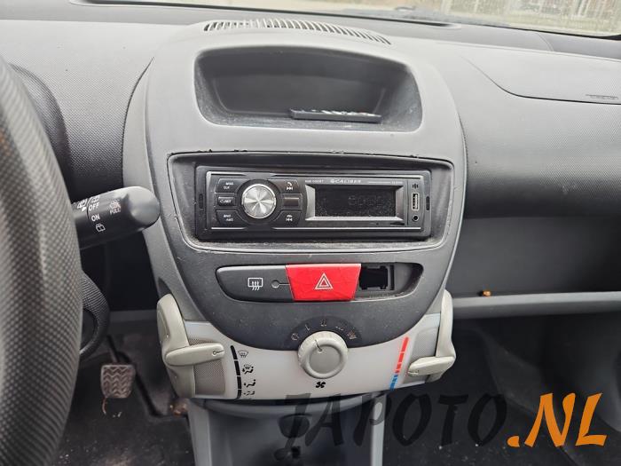Toyota Aygo 1.0 12V VVT-i Vehículo de desguace (2006, Azul, Antracita)