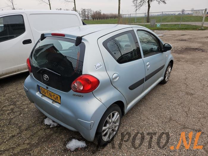 Toyota Aygo 1.0 12V VVT-i Vehículo de desguace (2006, Azul, Antracita)
