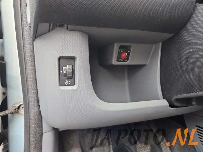Toyota Aygo 1.0 12V VVT-i Vehículo de desguace (2006, Azul, Antracita)