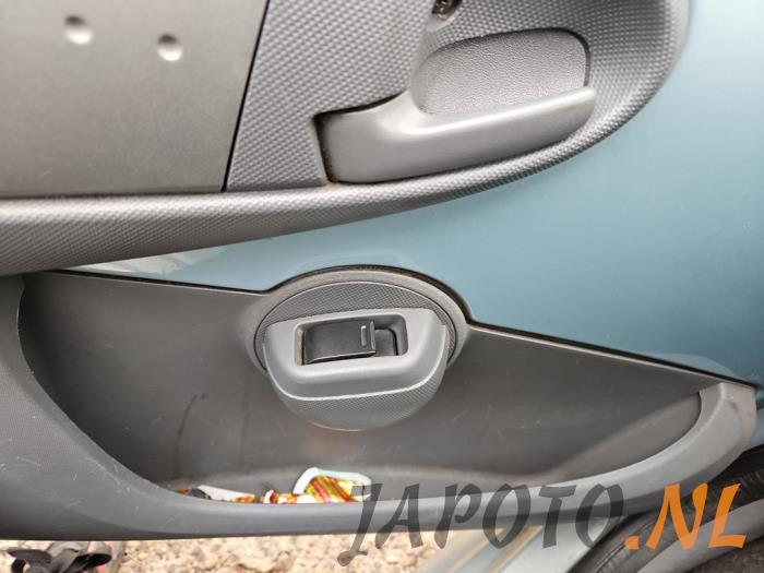 Toyota Aygo 1.0 12V VVT-i Vehículo de desguace (2006, Azul, Antracita)