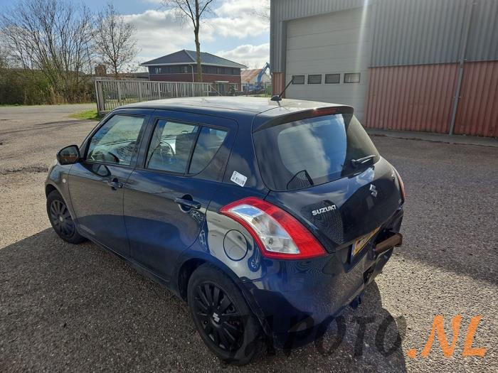 Suzuki Swift 1.2 16V Épave (2012, Noir)