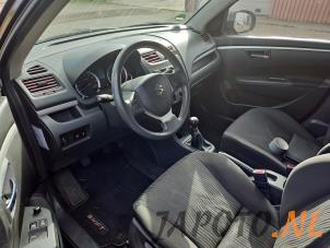 Suzuki Swift 1.2 16V Épave (2012, Noir)