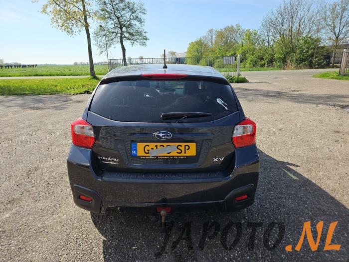 Subaru XV 1.6 AWD 16V Samochód złomowany (2014, Szary)