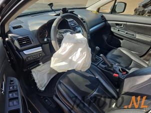 Subaru XV 1.6 AWD 16V Samochód złomowany (2014, Szary)