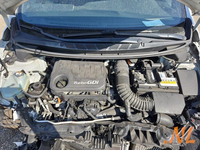 Kia Cee'd 1.0i T-GDi 12V 120 Épave (2018, Gris)