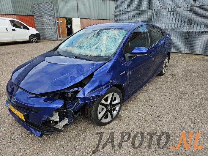 Toyota Prius 1.8 16V Hybrid Skrotfordon (2016, BLAUW)